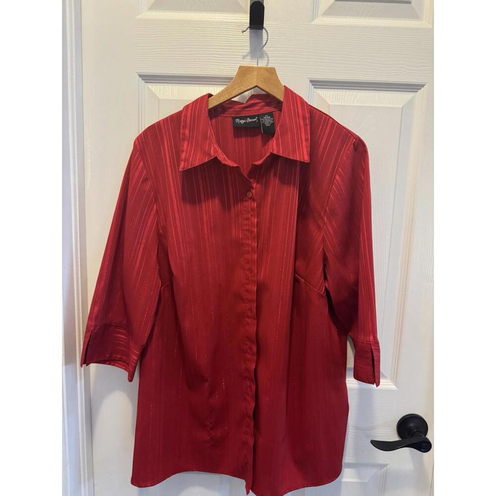 Maggie Barnes Women's Red Top Size 14/16